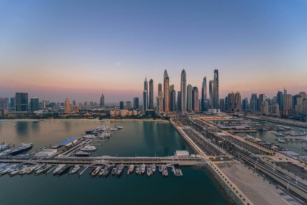 First Class 3Br With Dubai Marina And Palm View Lejlighed Eksteriør billede