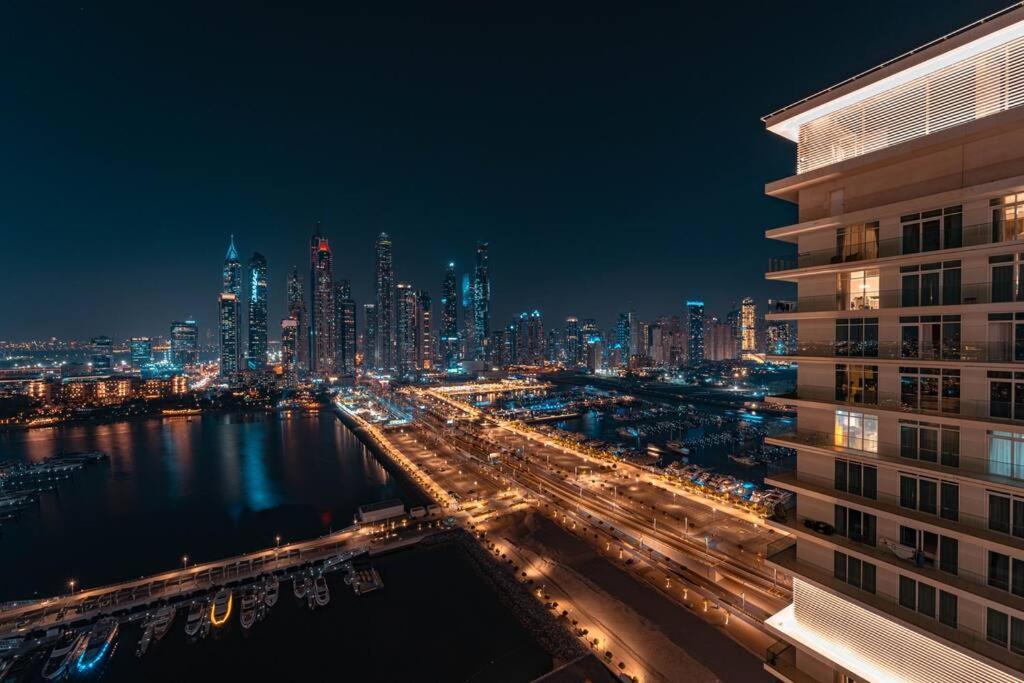 First Class 3Br With Dubai Marina And Palm View Lejlighed Eksteriør billede